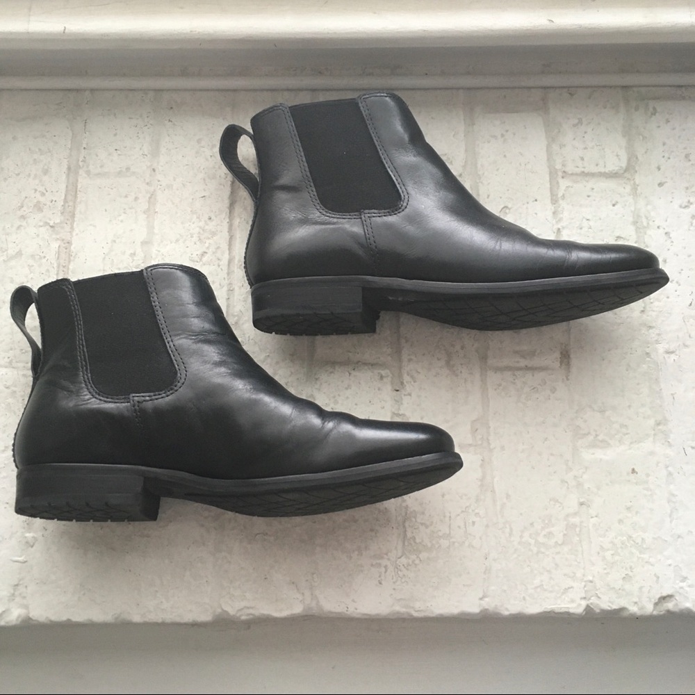 L.L. Bean Black Leather Ankle Chelsea Boots 8.5 M